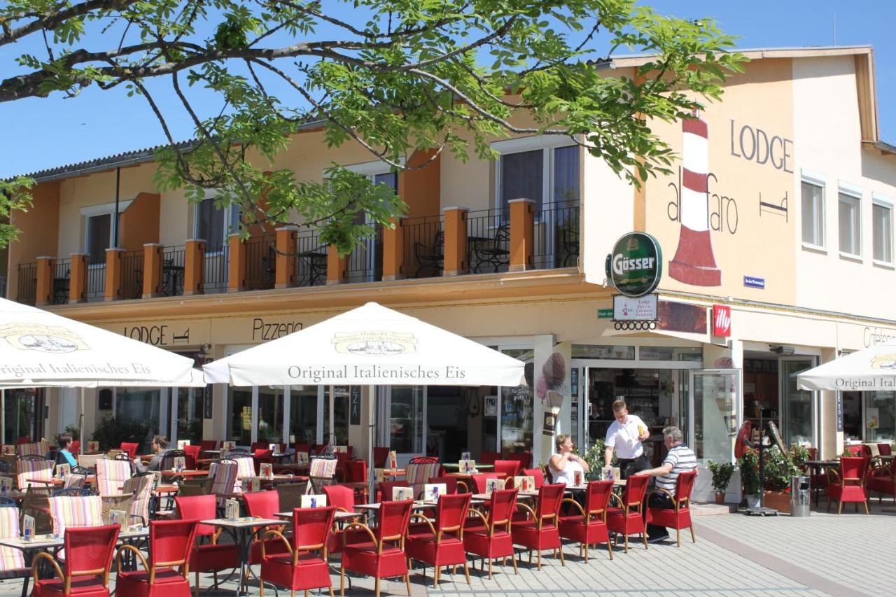 Die Terrasse des Al Faro an der Promenade